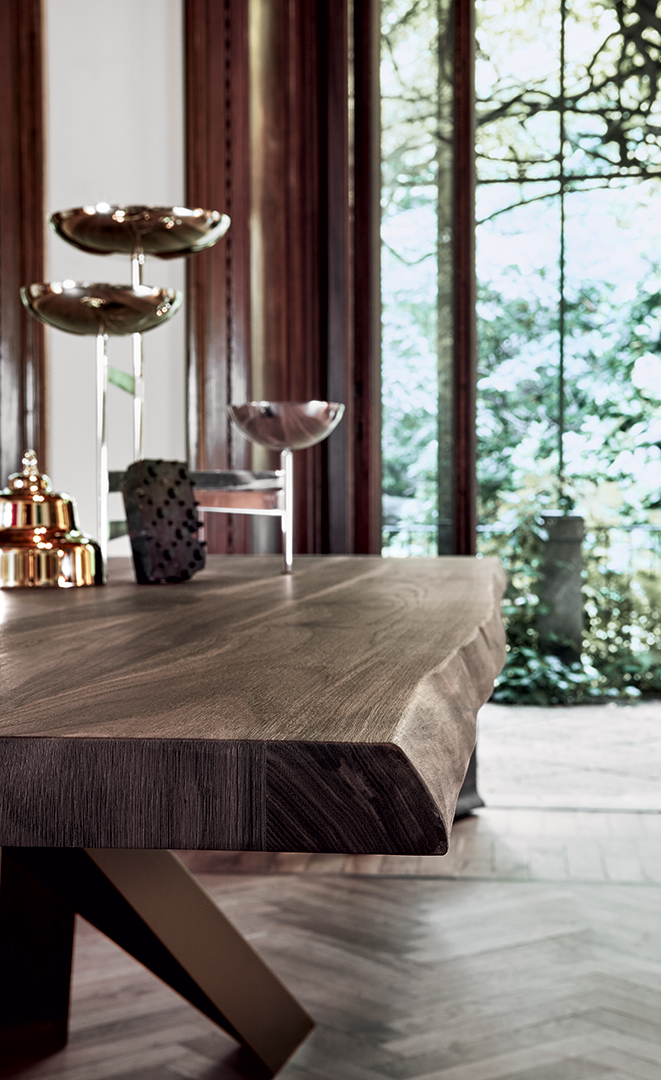 Art Wood Base Dining Table by Bonaldo • room service 360°